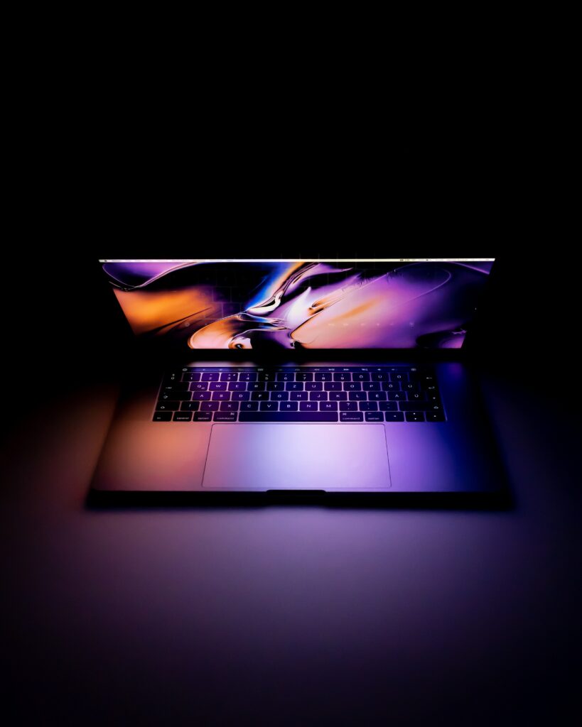 daniel-korpai-HyTwtsk8XqA-unsplash - MediaWebGroup - MediaWebGroup